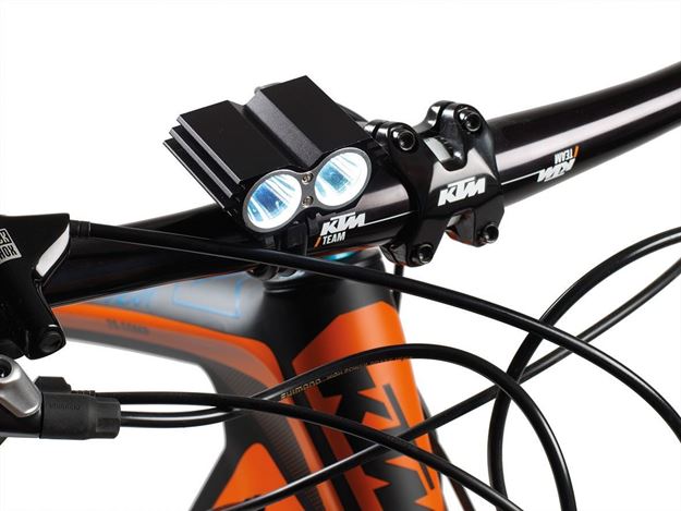 Picture of BARBIERI LUCE 2 LED BIANCA 2000 LUMEN 4 FUNZIONI