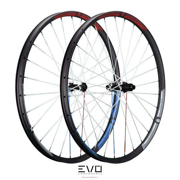 Immagine di Ninefold Yarrow SL Ultimate Carbon Wheels Dt180 Berd